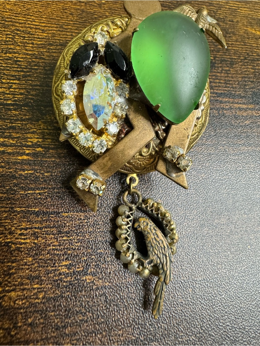 Vintage-Inspired Green Teardrop and Crystal Brooch Brutalist Steampunk - Picture 5 of 9